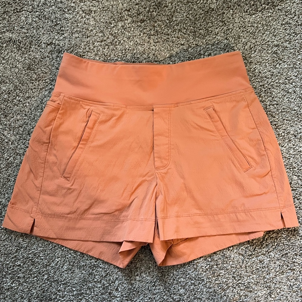 Athleta Trekkie North Shorts